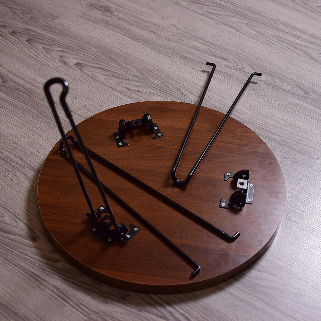 Flexi leg wooden table