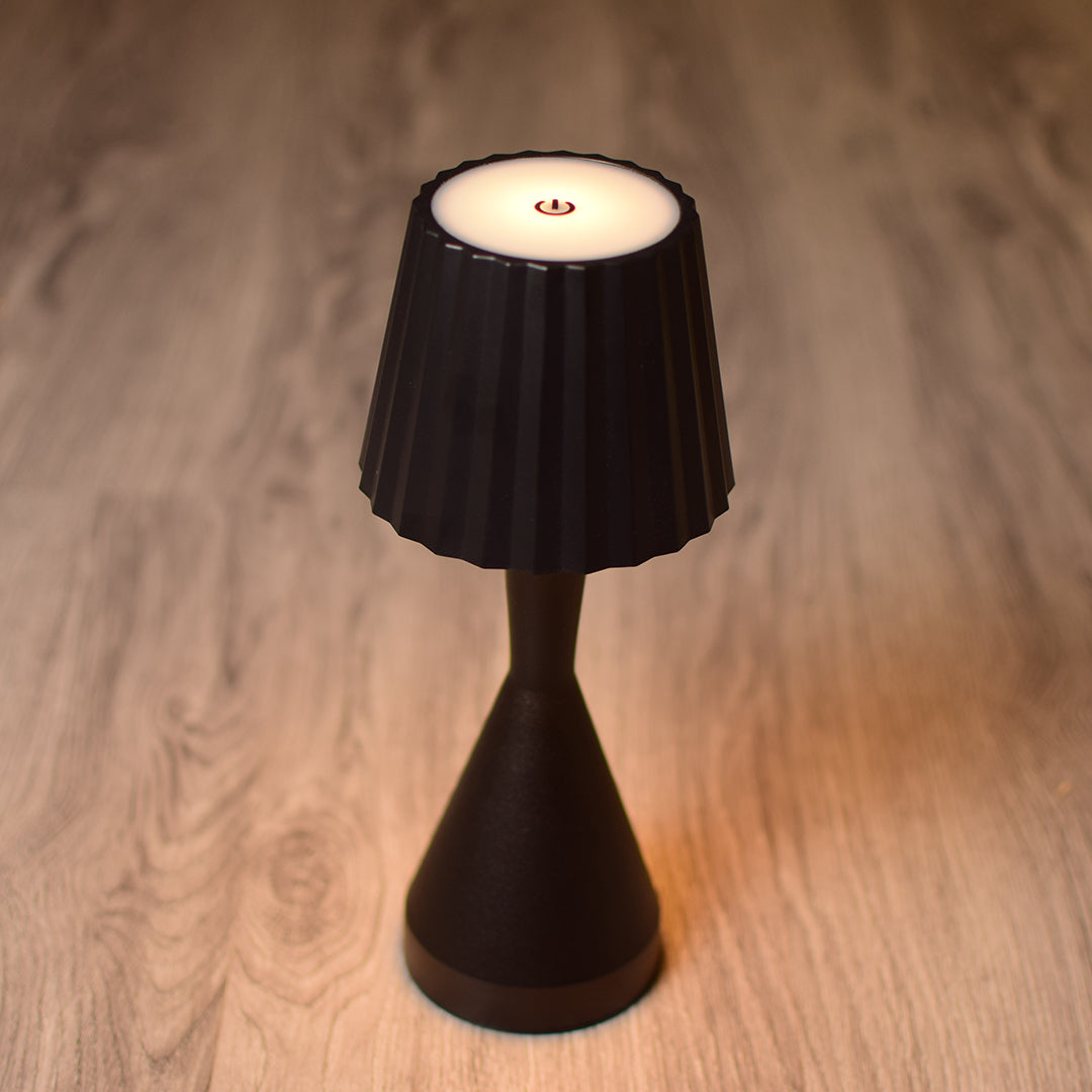 Black aesthetic touch lamp