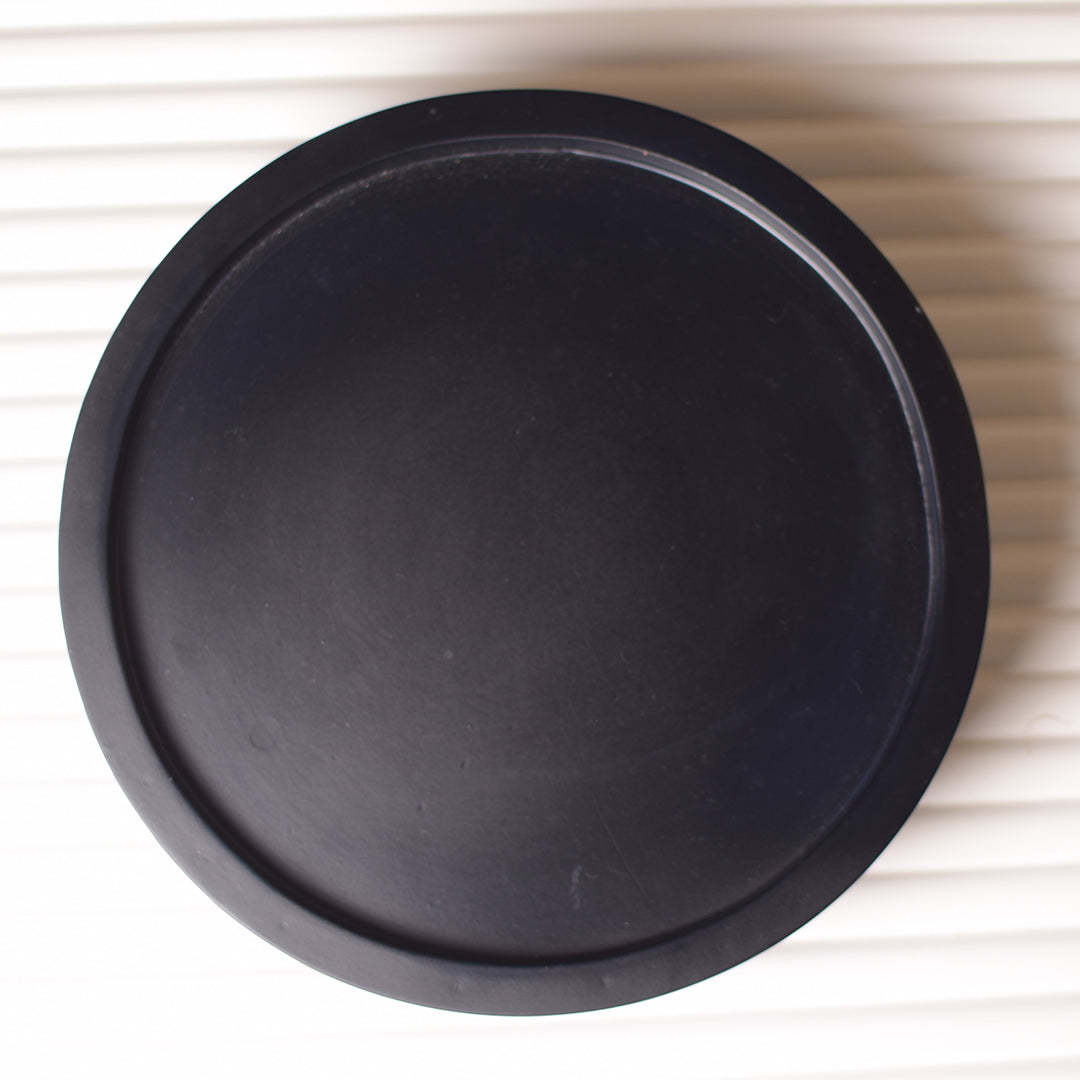 Round Black riser