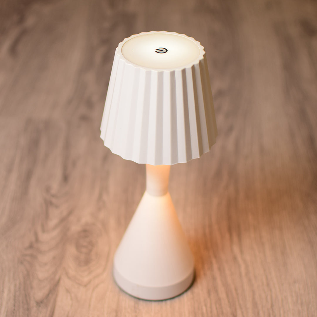White aesthetic touch lamp