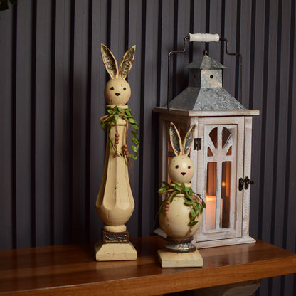 Farmhouse style wooden bunny